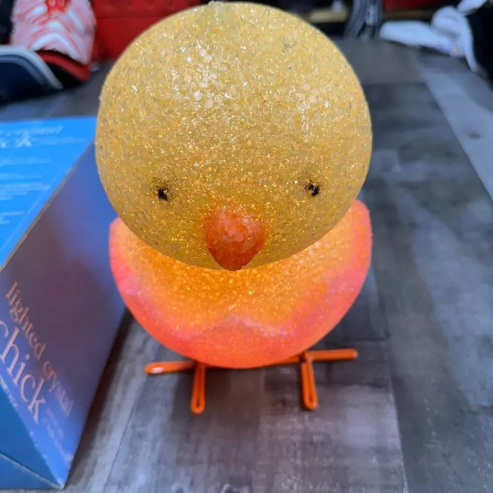 TARGET‎ 2002 Lighted Crystal Yellow Chick Lamp Easter Spring Vintage Table Decor